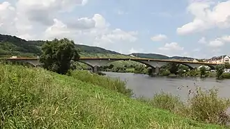 Moselbrücke zwischen Zeltingen und Wehlen