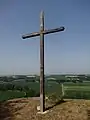 Kreuz am Standort der ehemaligen Motte