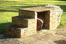 Aufsteighilfe beim Quäker-Versammlungshaus in Crawley, England