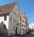 Alter Schulhof mit Gasthaus zum „Lamm“