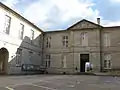 Innenhof des Bischofspalastes mit Museumseingang