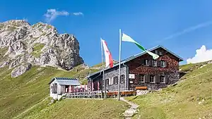 Nördlinger Hütte (2010) und Reither Spitze
