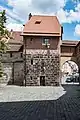 Mauerturm Rotes P