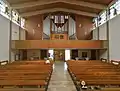 Innenraum mit Blick zur Orgel