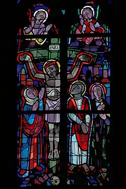 Jesus am Kreuz (rechtes Chorfenster oben)