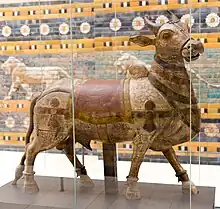 Nandi, Indien, 19./20.&nbsp;Jhd., im Hintergrund: das Löwentor