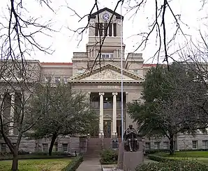 Das Navarro County Courthouse in Corsicana, gelistet im NRHP mit der Nr. 04000947
