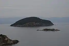 Die Inseln Xifios und Xeronisi vor Nea Iraklitsa