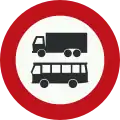 C7b: Durchfahrtsverbot für Lastkraftwagen (Lkw) und Kraftomnibusse