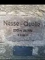 Die neue Einrahmung der Nessequelle.