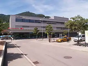 Empfangsgebäude (2008)