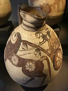 Krug mit Streitwagenszene der Bichrome IV Ware; Antikensammlung Berlin (30356)