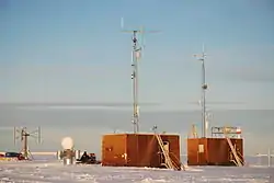 Treppentürme der Neumayer-Station II im Februar 2008
