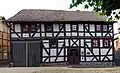 Altes hessisches Tennenhaus (um 1700); heute Stadtarchiv