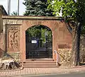Eingang zum Friedhof
