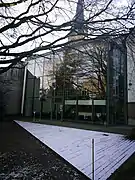 Außenansicht mit Stiftskirche