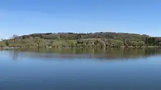 Panorama über den Niedermooser See zum Horst