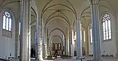 Blick ins Kirchenschiff