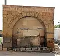 Hatıroğlu Çeşmesi gegenüber dem Eingang der Alaaddin Camii