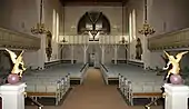 Blick vom Chor auf die Hauptorgel mit 41 Registern, 3 Manualen, 1 Pedal und Rückpositiv. Sie wurde 1967 bei Th. Frobenius & Sønner gebaut; es ist die dritte Orgel dieser Kirche seit 1872