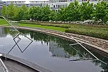Plastik „Springende Linie“ von Norbert Thomas
