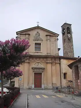 Kassade der Pfarrkirche Quirico e Giulitta