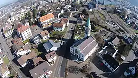Oberentfelden mit der Kirche