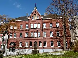 Schulanbau Kloster Heidberg