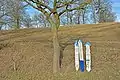 Feldgedenkstelen aus Holz