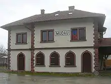 … mit dem 1905 errichteten Bahnhof Mudau im Odenwald an der ehemaligen Schmalspurbahn nach Mosbach.