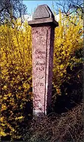 Halbmeilensäule an der B 173