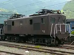 E10, Nr. 2
