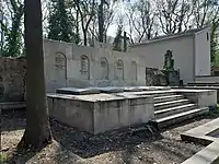 Prag-Olšany, Friedhof V, Grab der Familie Daněk
