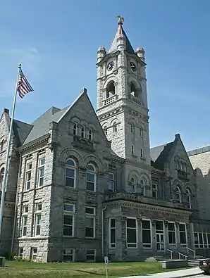 Old Ozaukee County Courthouse, seit 1976 im NRHP gelistet