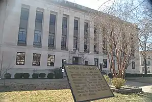 Das Madison County Courthouse in Jackson, seit 1995 im NRHP gelistet