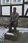Skulptur Grimmes vor dessen Geburtshaus
