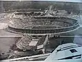 Rechteckige (Schwimmen) und ovale (Leichtathletik) Tribünen, Olympiastadion Berlin 1936