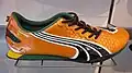 Schuhmodell Street Yam mit Unterschrift von Usain Bolt