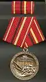 Verdienstmedaille der Kampfgruppen in Gold