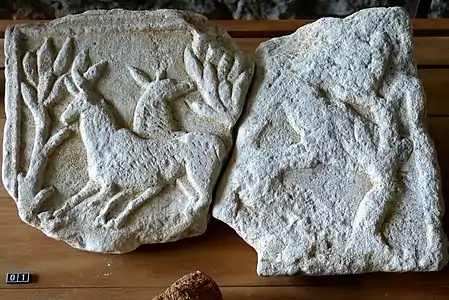 Basrelief mit Hirschen aus der Villa Rustica