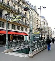 Art-Nouveau-Eingang der Métro Paris;Entwurf: Hector Guimard