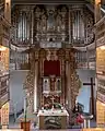 Altar, Kanzel und Orgel