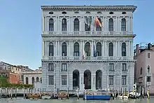 Ca’ Corner, einer der acht Paläste entlang des Canal Grande, die von der Familie Cornaro in Auftrag gegeben wurden.