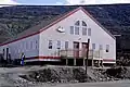 Pangnirtung: Gebäude für die Herstellung von Inuit-Kunstgrafik