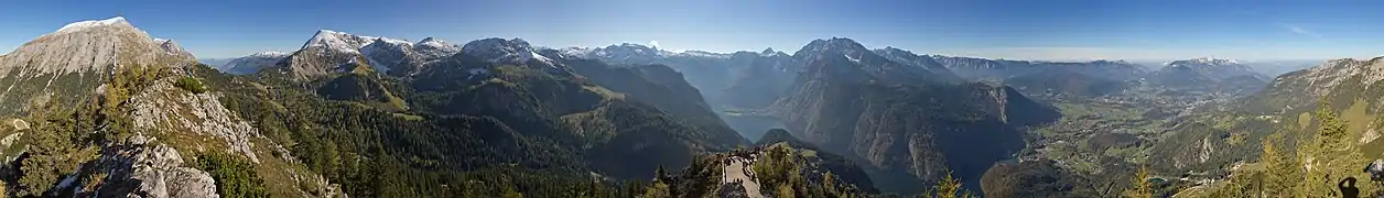 360°–Panoramaaufnahme vom Jennergipfel