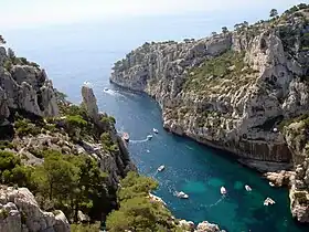 Reger Bootsbetrieb in der Calanque d'En-Vau