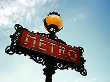 Kandelaber Typ Val d'Osnemit Kurzform METRO in ParisOriginalentwurf ca. 1909