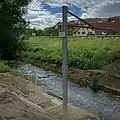 Pegelmesser der Brehmbach (neben B 27 bzw. unterhalb der Brücke in Richtung Gissigheim)
