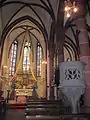 Kanzel mit vorderem Kirchenraum
