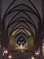 Orgel mit Mittelschiffgewölbe